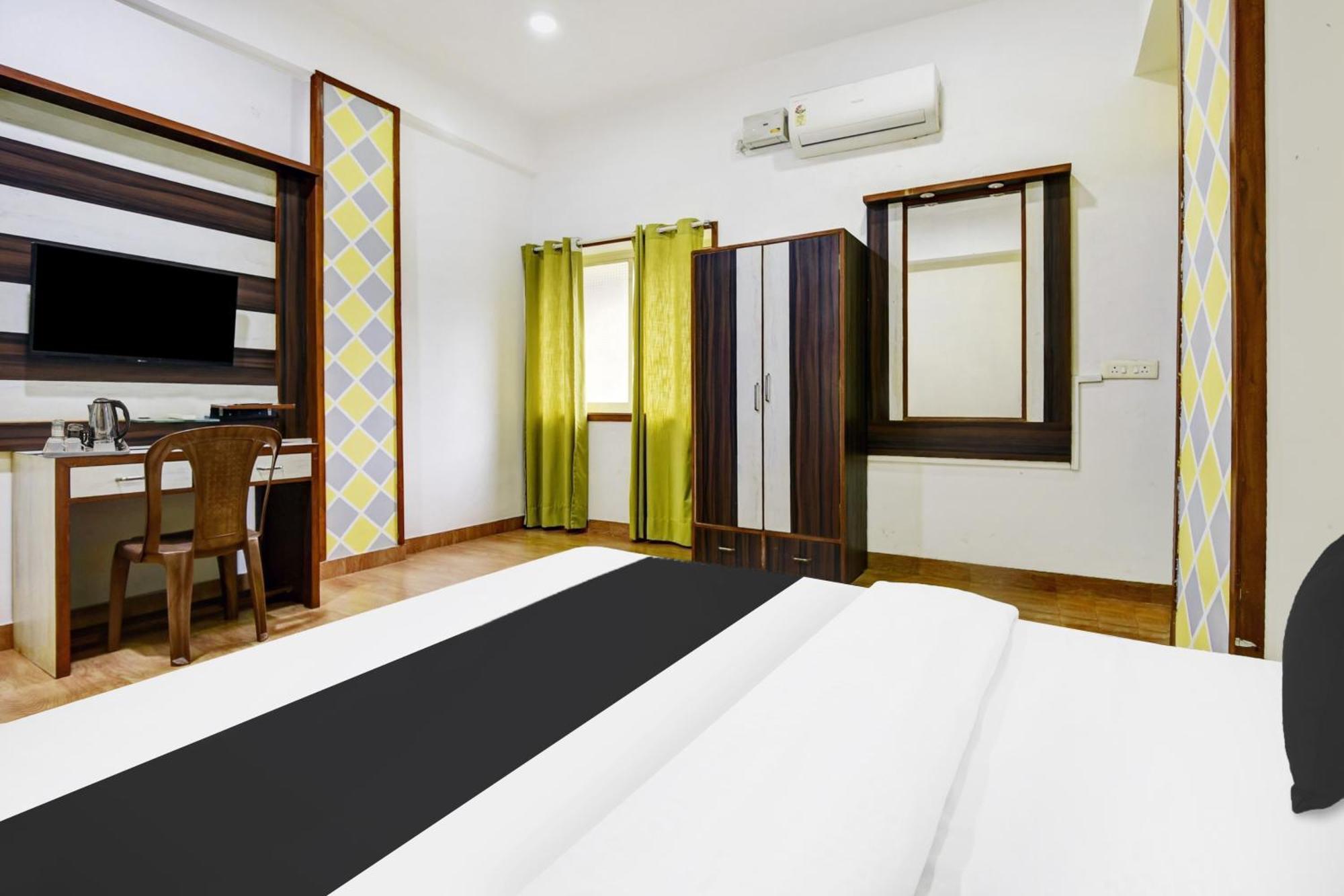 Super Hotel O Porvorim Near Mall De Goa Buitenkant foto
